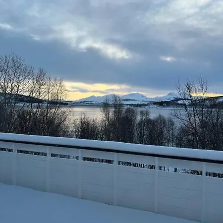 Apartment Leilighet Med Utsikt *